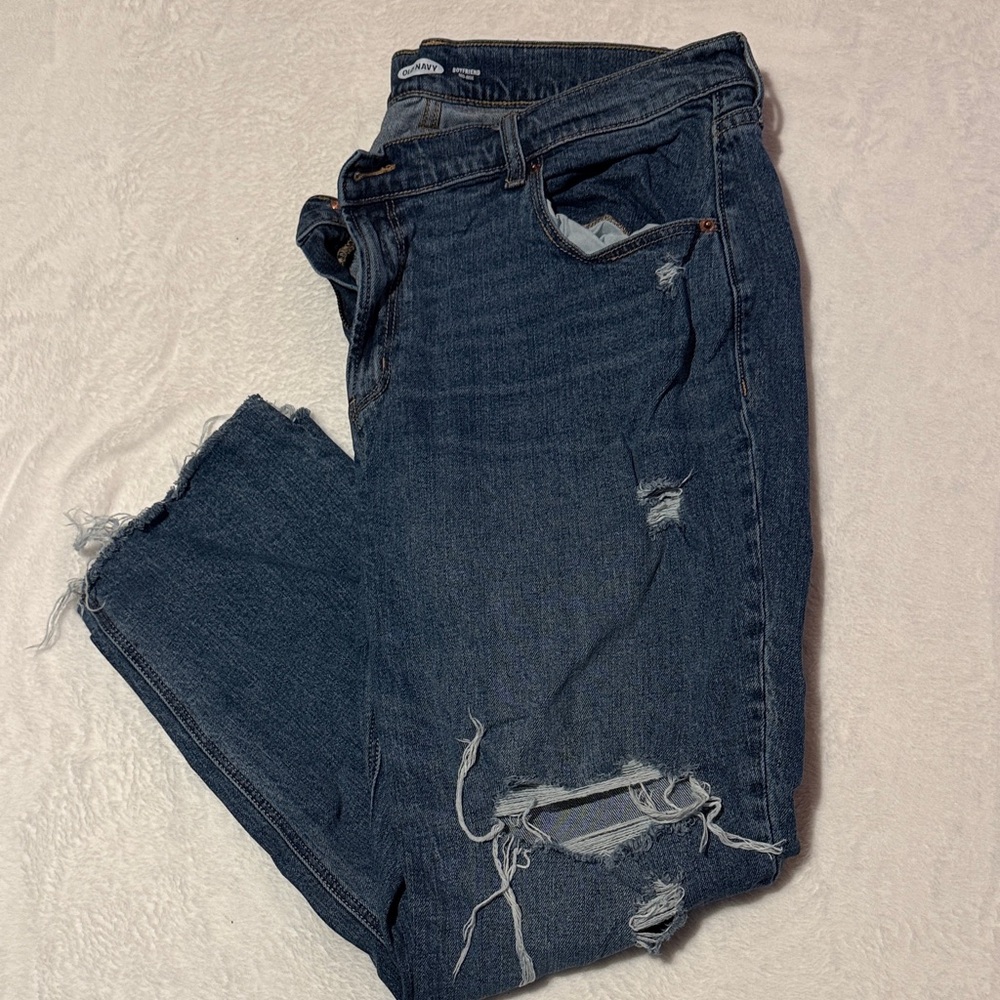 Old Navy Women’s Relaxed Distressed Boyfriend Jeans